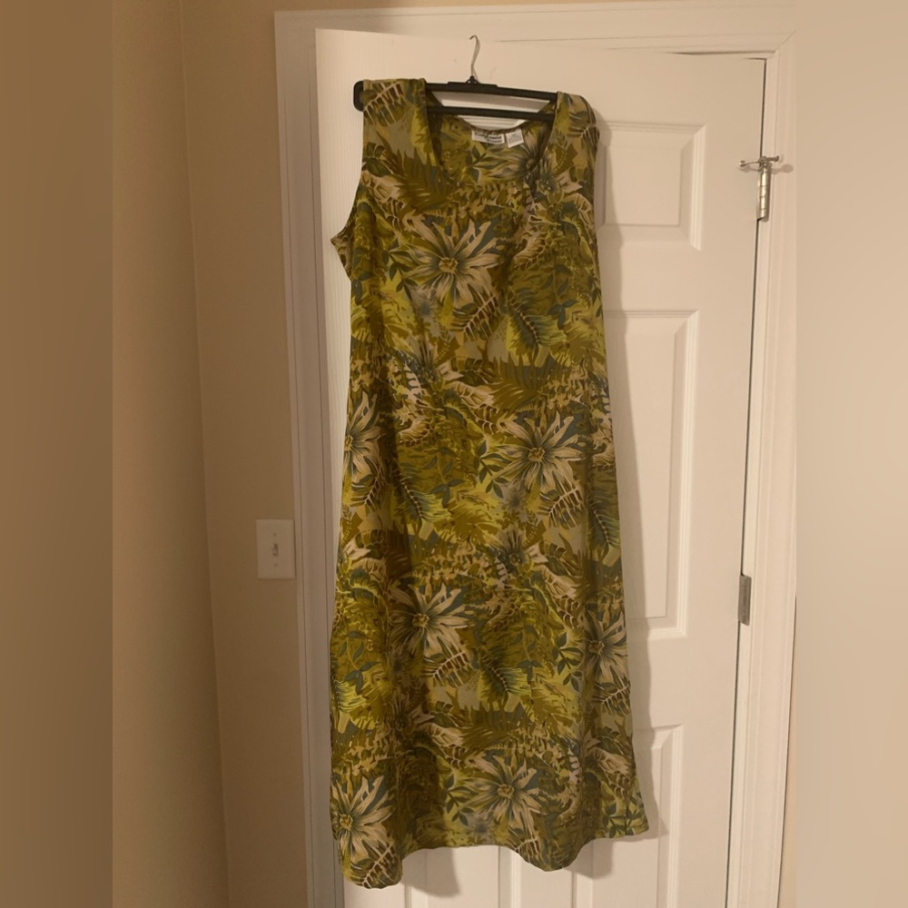 Floral Green Maxi Dress